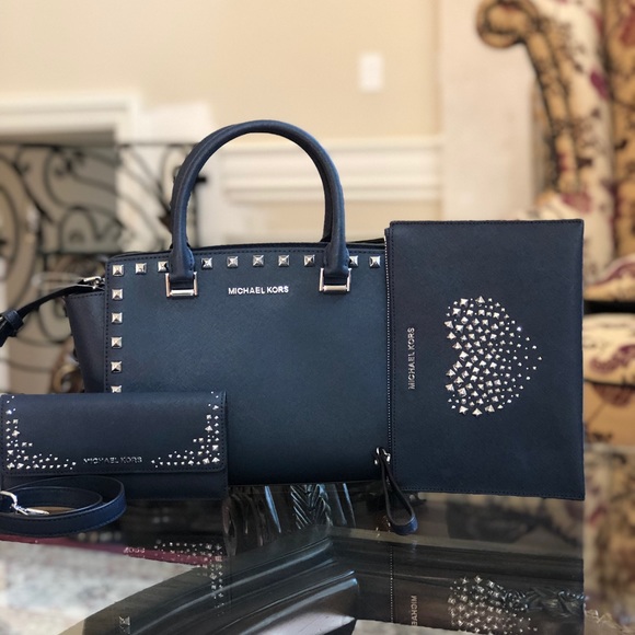 Michael Kors Handbags - 3pcs Michael Kors Selma handbag&wallet&wristlet
